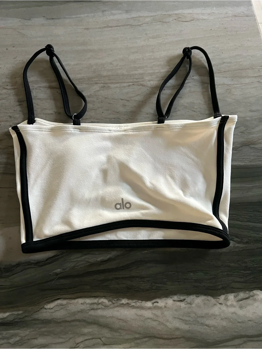 ALO Yoga cream bandeau